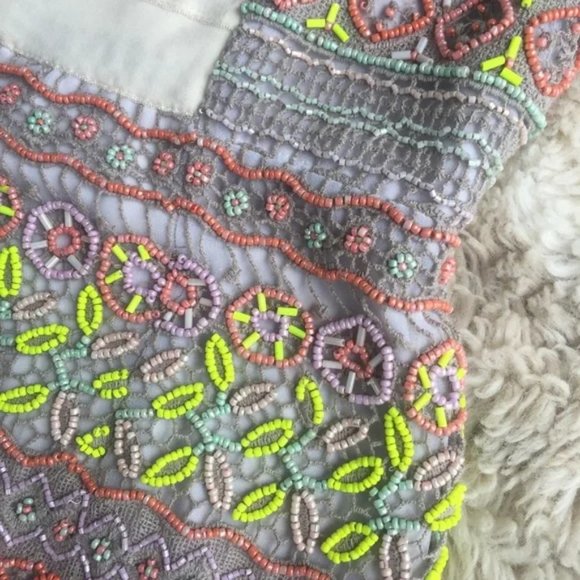 Alice + Olivia Beaded Amina Dress - Picture 15 of 16